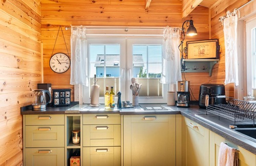 Sauldorf House | Chalet 'Finia' with Private Terrace, Private Garden and Wi-Fi