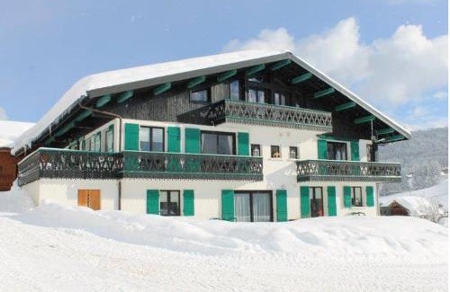 Les Gets Apartment | Chalet Fleur des Alpes 2