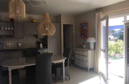 Gassin Ski Chalet | Chalet