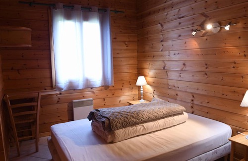 Saint-Jacques-des-Blats Ski Chalet | Chalet Font de Cère