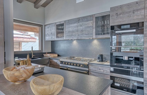 Megeve Ski Chalet | CHALET GRAND PARADIS, comfort, refinement, 7 bedrooms, cinema, SPA, near center