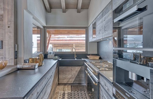 Megeve Ski Chalet | CHALET GRAND PARADIS, comfort, refinement, 7 bedrooms, cinema, SPA, near center