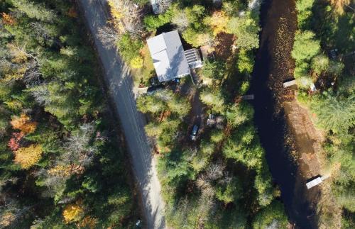 Chertsey Ski Chalet | Chalet -Havre au bord de l'eau