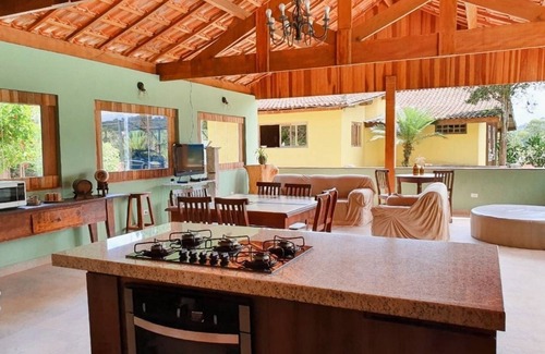 Juquitiba Ski Chalet | Chalet Hibisco Amarelo 1 hr SP in the Atlantic Forest, Conexão e Natureza site