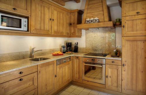 La Clusaz Ski Chalet | Chalet Hollygotty - OVO Network
