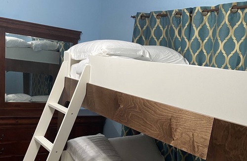 Bellmore Apartment | Chalet Home, Central Location: Nassau, Long Island NY