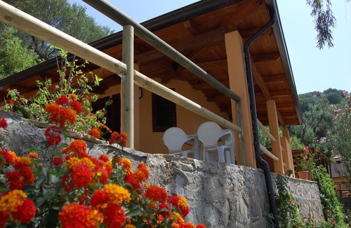 Marina di Pisciotta House | Chalet in Cilento with Sea View Pool