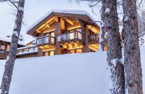 Teola Ski Chalet | "Chalet Imbosc'chè" with Mountain View, Garden & Wi-Fi