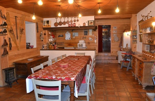 Bagneres-de-Luchon Ski Chalet | Chalet in Benque-sous Close Pistes Peyragudes Et Luchon