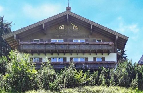 Dienten am Hochkoenig Apartment | Chalet in Dienten with Ski-In Access