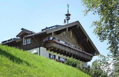 Dienten am Hochkoenig Apartment | Chalet in Dienten by Ski Slopes & Wellness