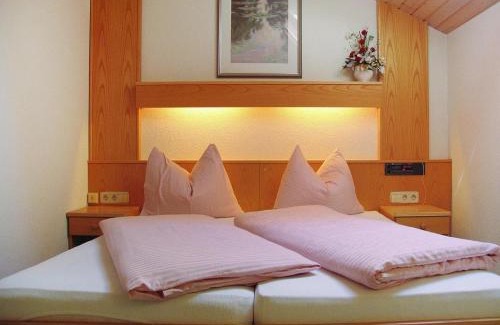 Dienten am Hochkoenig Apartment | Chalet in Dienten by Ski Slopes & Wellness