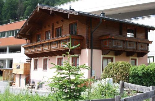 Dienten am Hochkoenig Ski Chalet | Chalet in Dienten on Hochkönig Ski Slopes