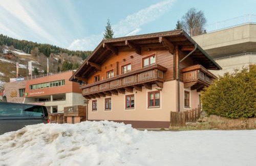 Dienten am Hochkoenig Ski Chalet | Chalet in Dienten on Hochkönig Ski Slopes