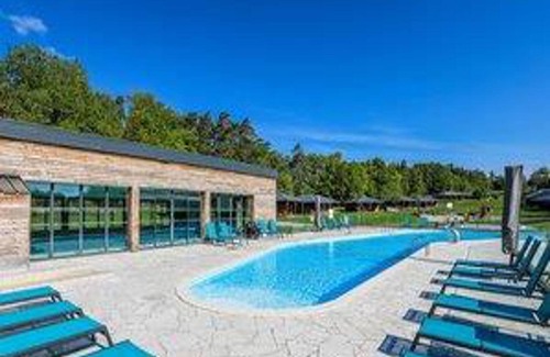 Madranges Ski Chalet | Chalet in France with Lake View