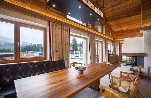 Konigsleiten Ski Chalet | Chalet in Königsleiten with Mountain Views & Spa
