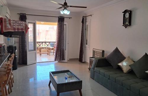 Shurtah al-Dakhlah Ski Chalet | Chalet in Lazordy bay