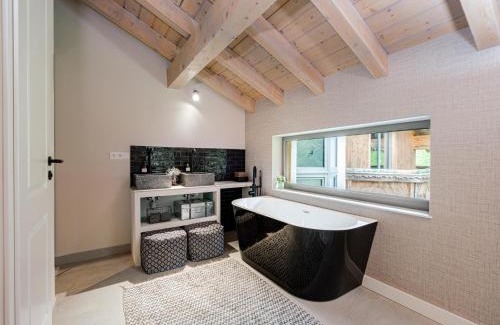 Hopfgarten im Brixental Villa | Chalet in Niederau