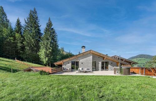 Hopfgarten im Brixental Ski Chalet | Chalet in Niederau, cleaning included