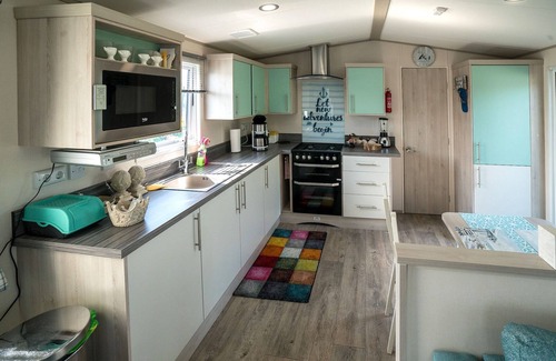 Oostkapelle Ski Chalet | Chalet in Oostkapelle near the Beach