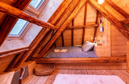 Huez-en-Oisans Ski Chalet | Chalet in the heart of Huez village close to the ski slopes