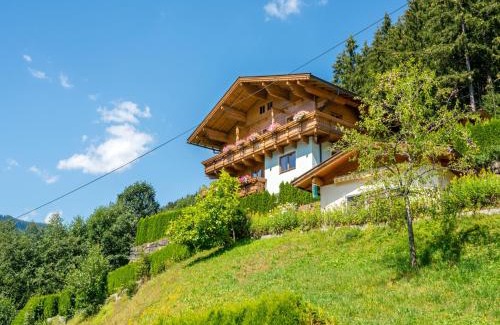 Wald im Pinzgau Apartment | Chalet in Wald near Zillertal Ski Area
