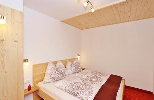 Wald im Pinzgau Apartment | Chalet in Wald near Zillertal Ski Area