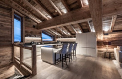 Chamonix-Mont-Blanc Ski Chalet | Chalet Infinity - the ultimate SPA chalet in Chamonix with heated indoor pool.