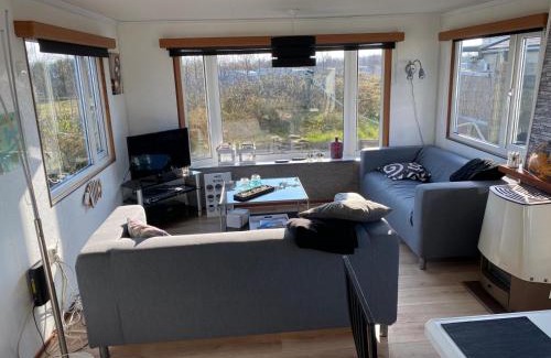 Buren Ski Chalet | Chalet Inn Ameland inclusief Fietsen, Zee en Strand op loopafstand!