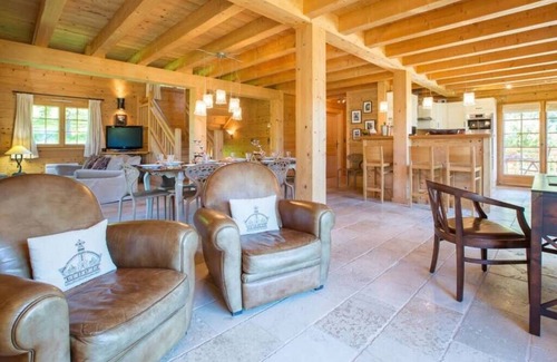 Saint-Jean-dʼAulps Ski Chalet | Chalet Iona, St Jean d'Aulps
