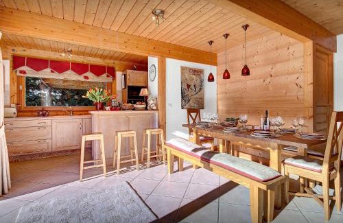 Saint-Jean-de-Sixt Ski Chalet | Chalet J'Elage - OVO Network