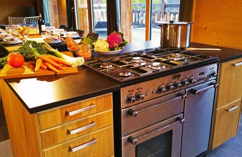 Les Allues Ski Chalet | Chalet KAWA, 200sqm with hammam