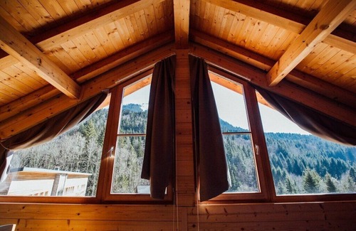 Saint-Jean-dʼAulps Ski Chalet | Chalet L'Ecuela, The Old School, Luxury Chalet Rental, near Morzine France