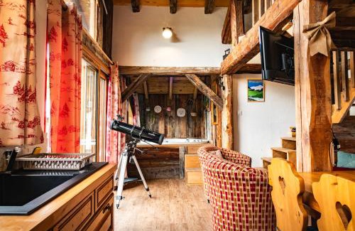 La Plagne-Tarentaise Ski Chalet | Chalet La Plagne jacuzzi vue top