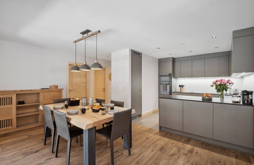 Grimentz Apartment | Chalet Larchwood by Mrs Miggins 6