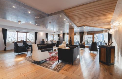 Madonna di Campiglio Hotel | Chalet Laura Lodge Hotel