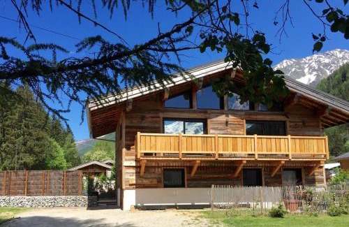 Chamonix-Mont-Blanc Ski Chalet | Chalet le petit Nicolas, jacuzzi, vue Mont Blanc