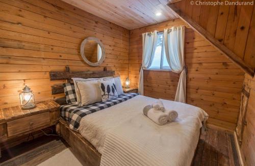 La Malbaie Ski Chalet | Chalet Le Pti Loup - Les Chalets Spa Canada