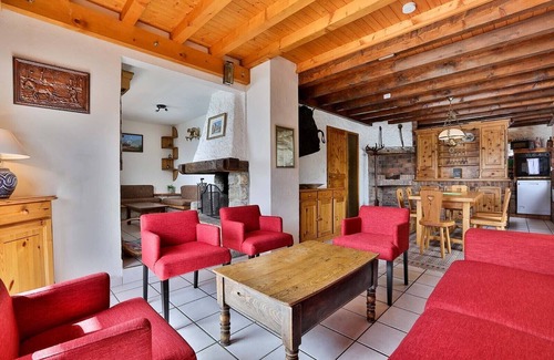 Meribel-Mottaret Ski Chalet | Chalet Leopold - Meribel
