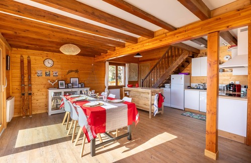 Les Angles Ski Chalet | Chalet Les Tilleuls - Jolie vue montagne et lac