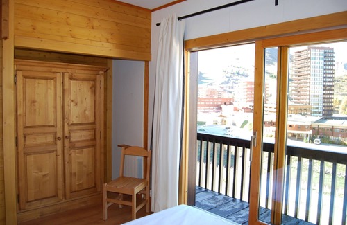Plagne Centre Ski Chalet | Châlet located in PLAGNE Centre, rated 4 Paradiski crystals and furnished for tourism,
