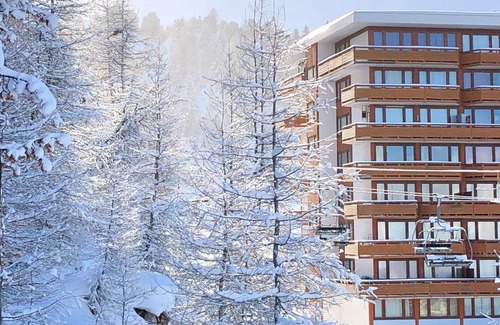 Plagne Centre Ski Chalet | Châlet located in PLAGNE Centre, rated 4 Paradiski crystals and furnished for tourism,