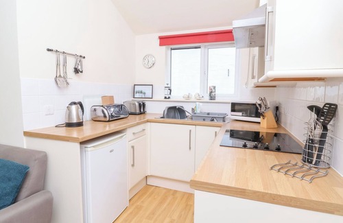 Combe Martin Cottage | Chalet Log Cabin C8