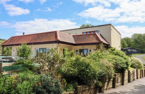 Combe Martin Cottage | Chalet Log Cabin L14