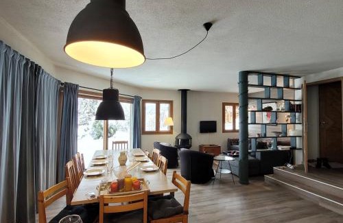 Les Gets Ski Chalet | Chalet lumineux 3* proche lac et pistes, calme, 80m VTT/ski, 2 parkings, WiFi, équipé pour 10 pers. - FR-1-598-87