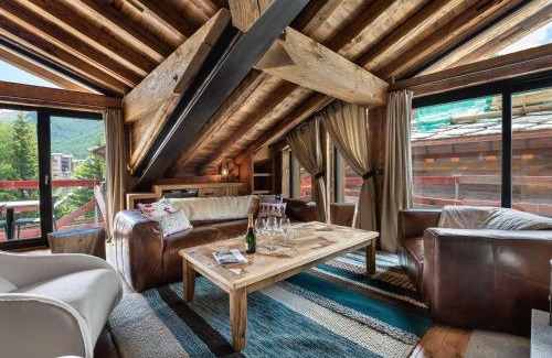 Val-d'Isere Ski Chalet | Chalet luxueux avec 5 chambres, hammam, cheminée et grande terrasse au cœur de Val d'Isère - FR-1-567-34