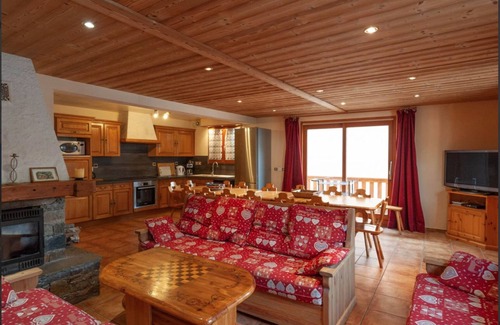 Le Bettaix Ski Chalet | Chalet Mani