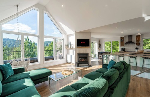 Saint Come Ski Chalet | Chalet Miamba ↟ Ski & Spa ☼ Charging Station ☼ Panoramic View * AC