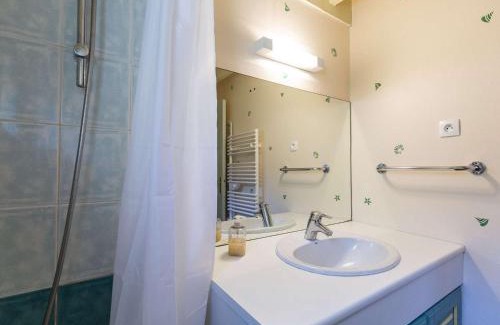 Cauterets Ski Chalet | Chalet Mitoyen 3 Chambres, Terrasse, Proche Centre Cauterets, Navette Ski Gratuite - FR-1-401-254