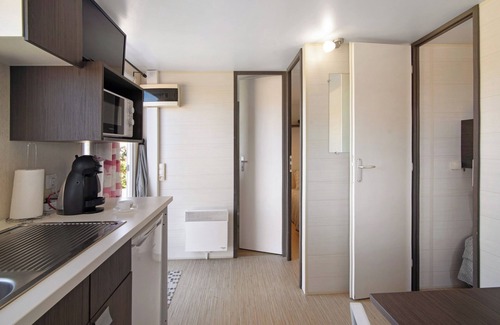 Olhao Ski Chalet | Chalet "Mobile Home 2 - Olhão" with Mountain View, Shared Pool & A/C
